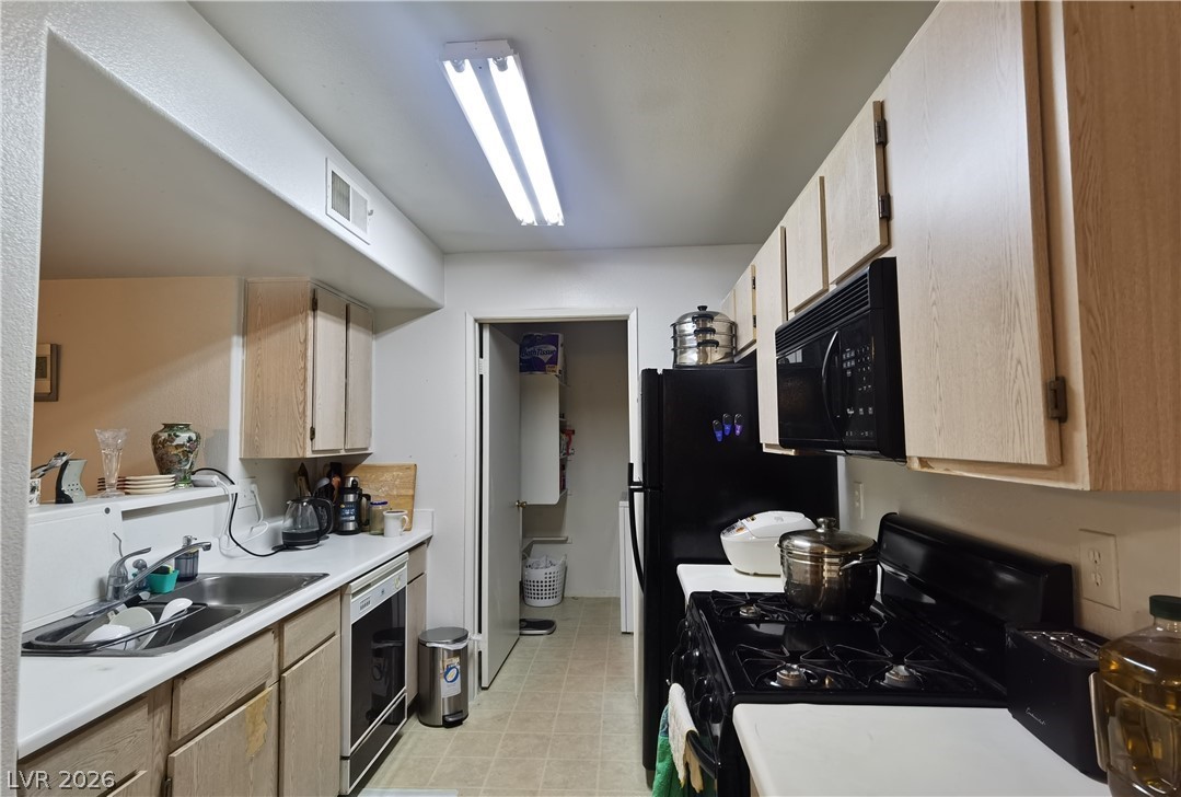 7885 West Flamingo Road 2009 Las Vegas NV 89147