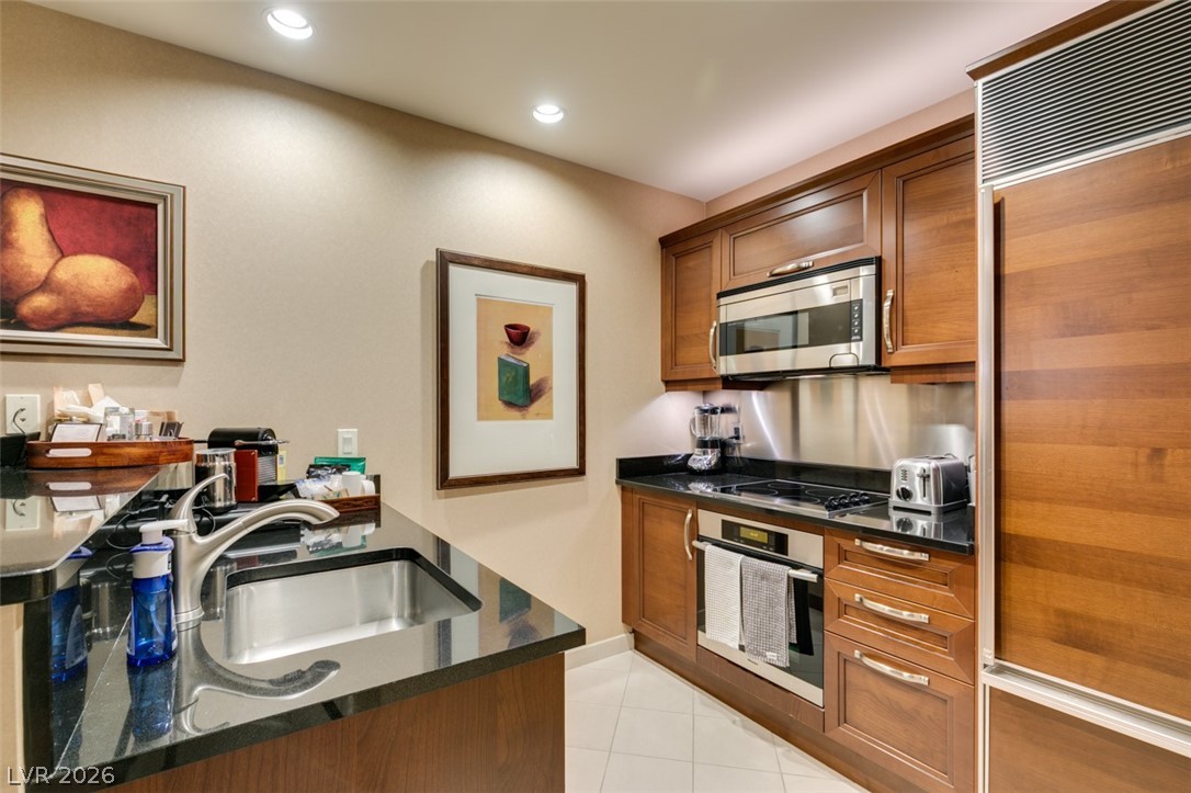 125 East Harmon Avenue 2821 Las Vegas NV 89109