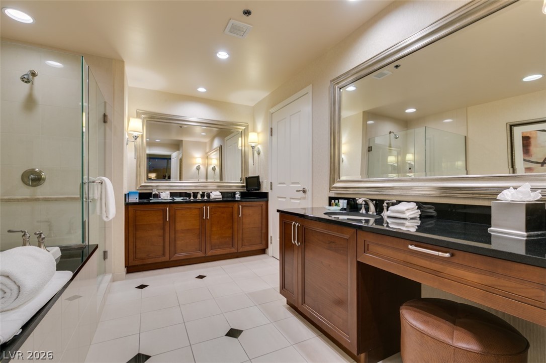 125 East Harmon Avenue 2821 Las Vegas NV 89109