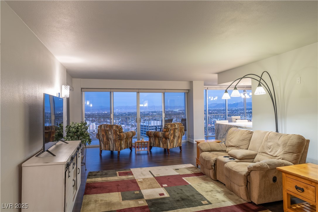 3111 Bel Air Drive 18f Las Vegas NV 89109