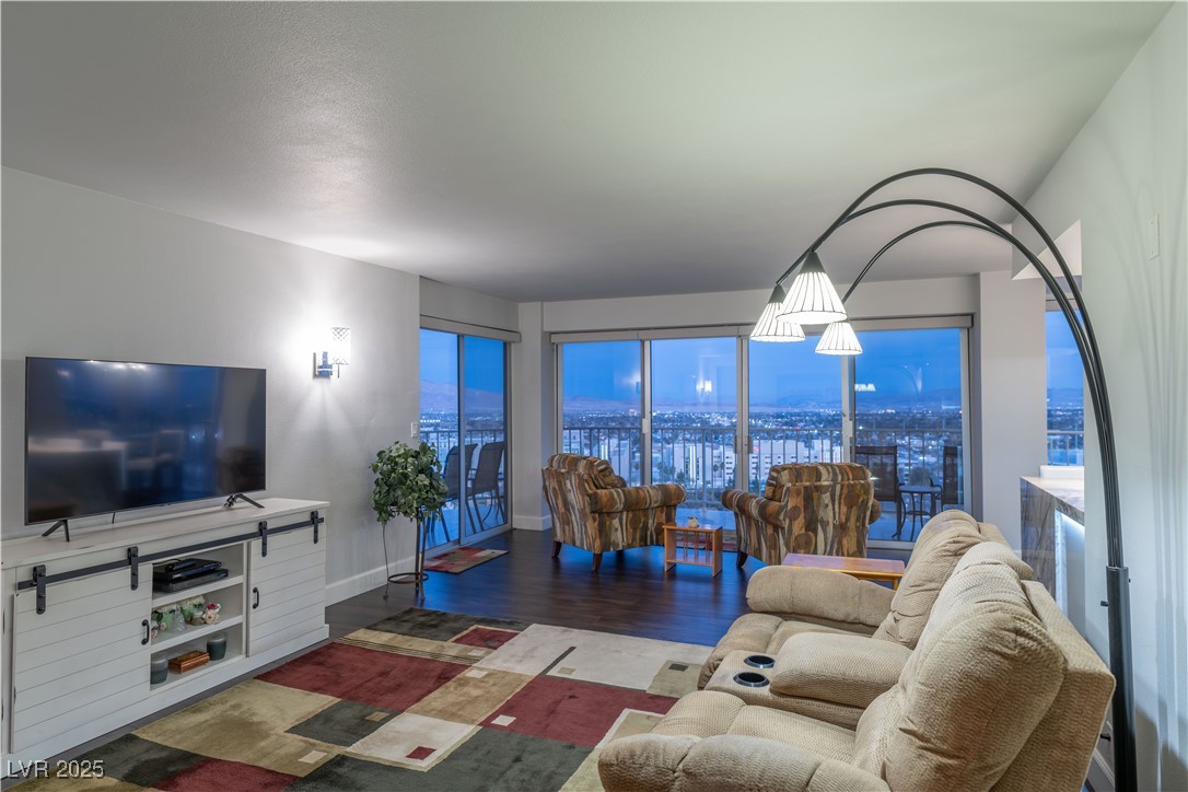 3111 Bel Air Drive 18f Las Vegas NV 89109