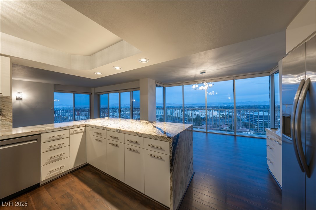 3111 Bel Air Drive 18f Las Vegas NV 89109