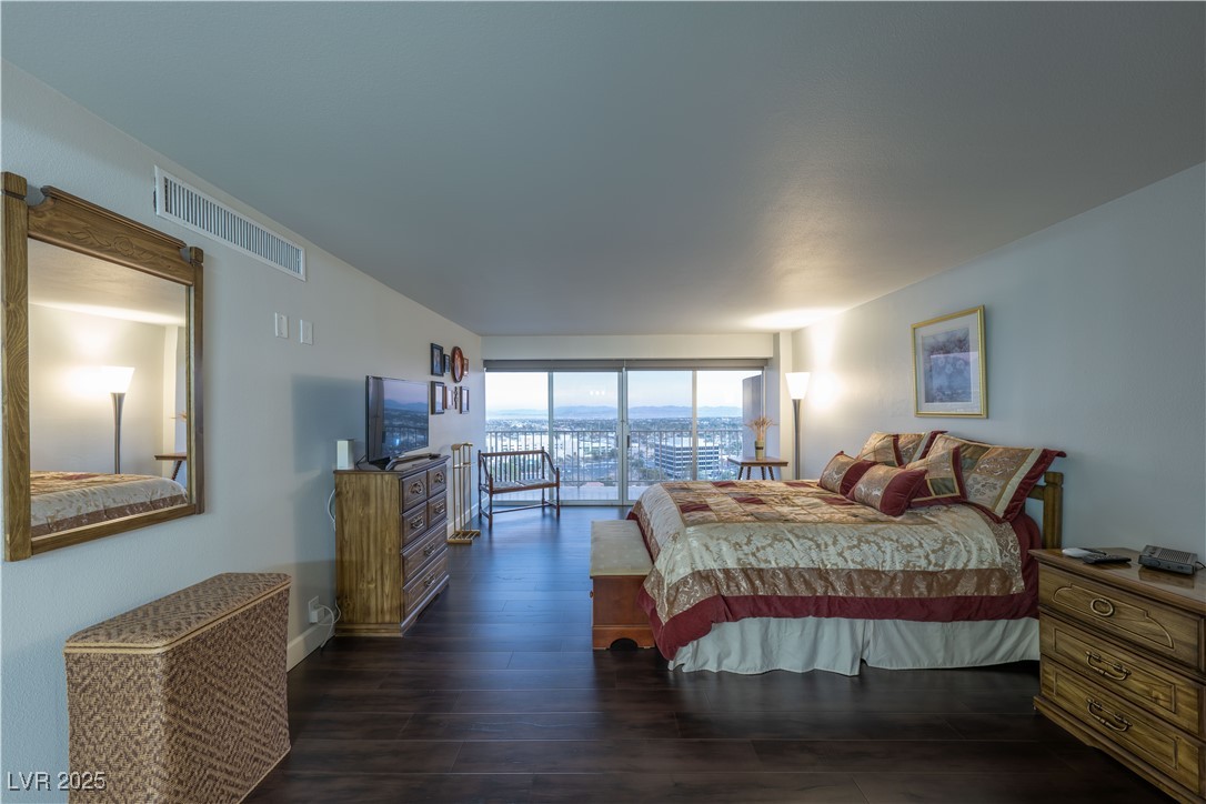 3111 Bel Air Drive 18f Las Vegas NV 89109