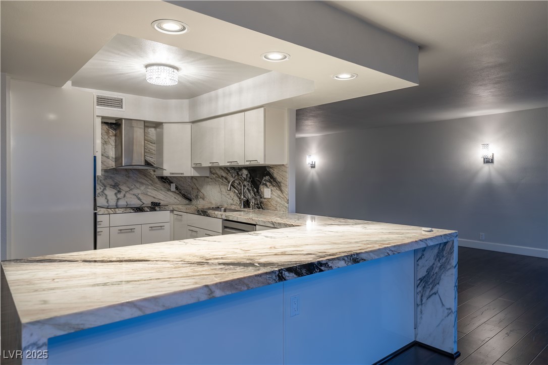 3111 Bel Air Drive 18f Las Vegas NV 89109
