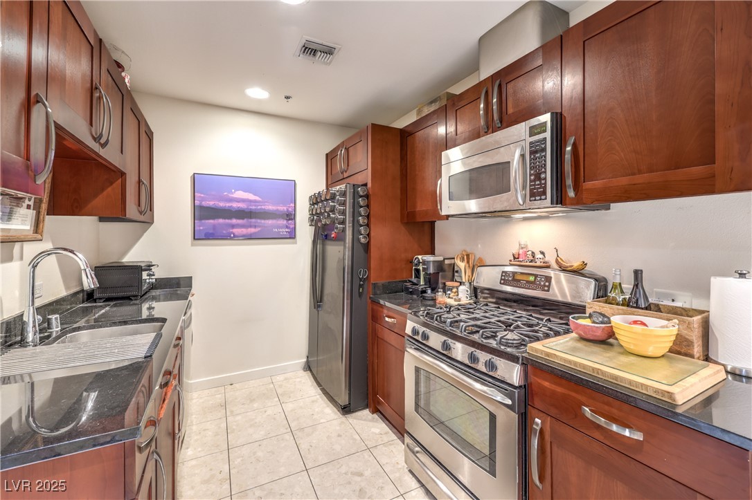 4525 Dean Martin Drive 802 Las Vegas NV 89103