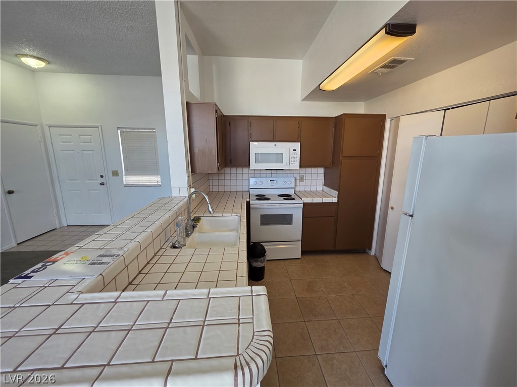 3150 Soft Breezes Drive 2166 Las Vegas NV 89128