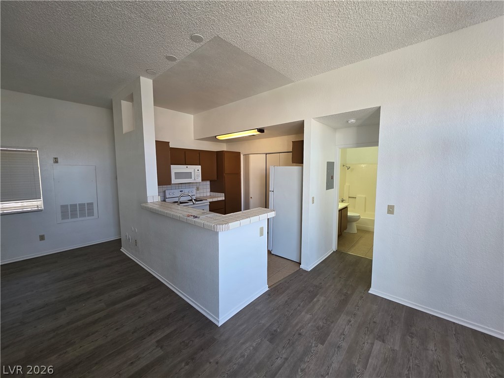 3150 Soft Breezes Drive 2166 Las Vegas NV 89128