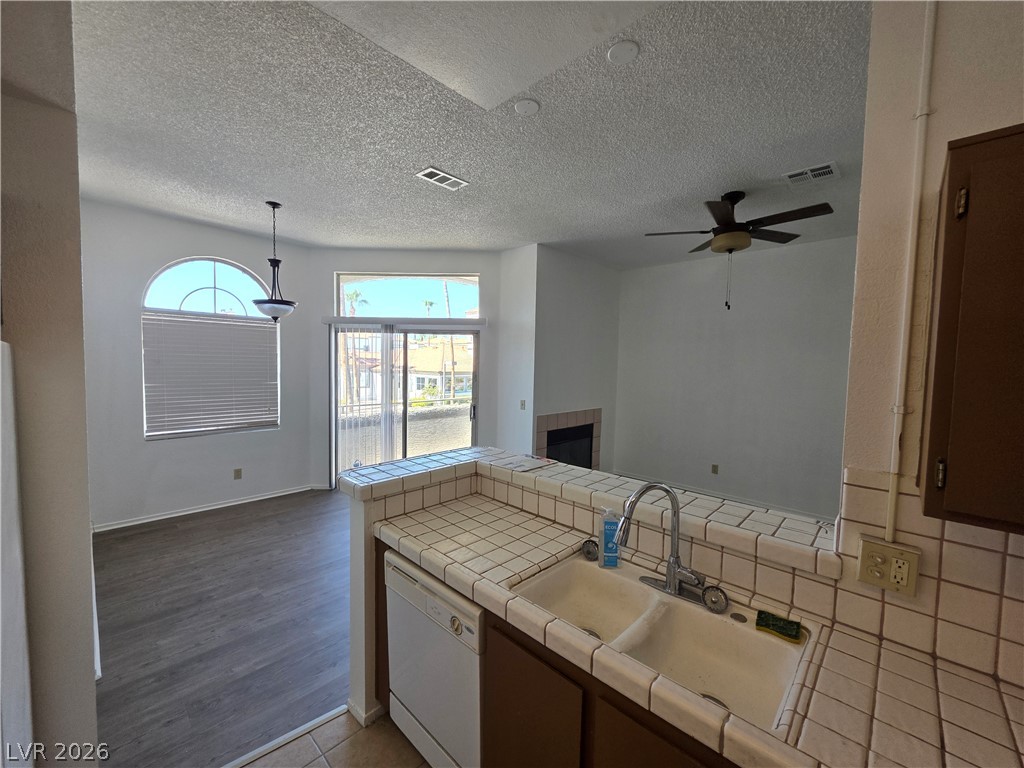 3150 Soft Breezes Drive 2166 Las Vegas NV 89128