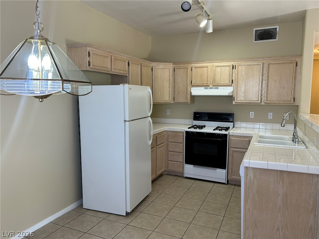 2110 Los Feliz Street 1089 Las Vegas NV 89156