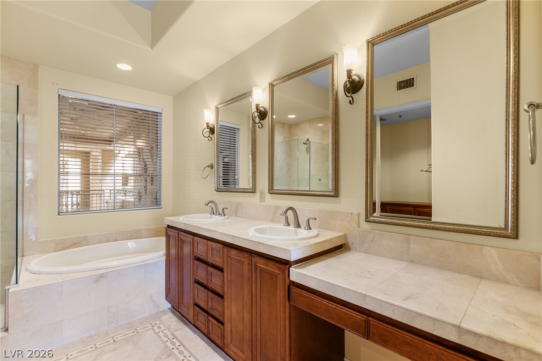 15 Via Mantova 208 Henderson NV 89011