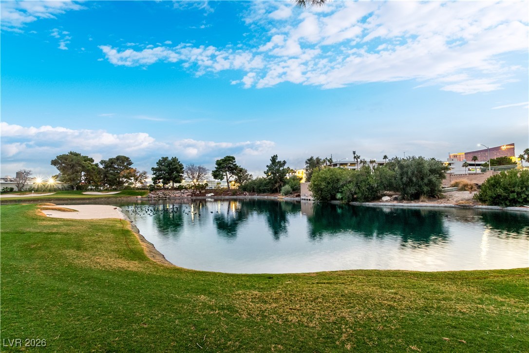 2879 Geary Place 2813 Las Vegas NV 89109