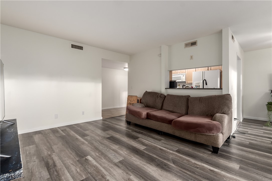 2879 Geary Place 2813 Las Vegas NV 89109