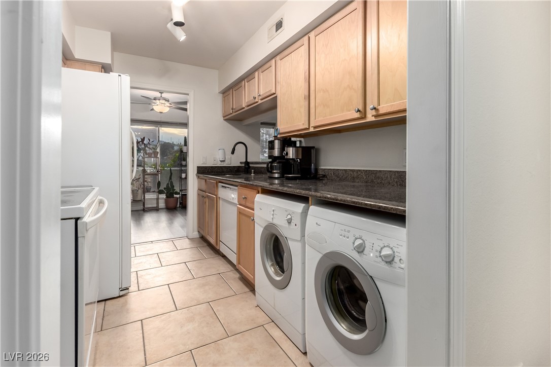 2879 Geary Place 2813 Las Vegas NV 89109