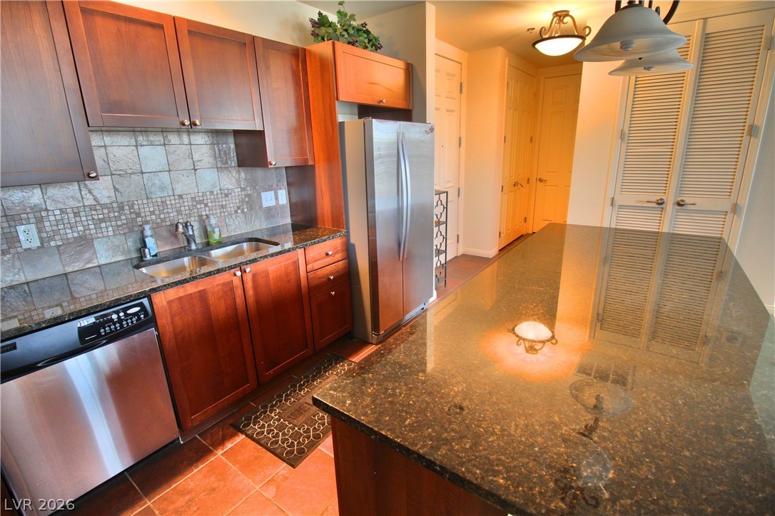 2405 West Serene Avenue 517 Las Vegas NV 89123