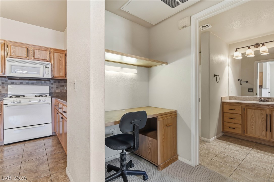 10550 West Alexander Road 2060 Las Vegas NV 89129