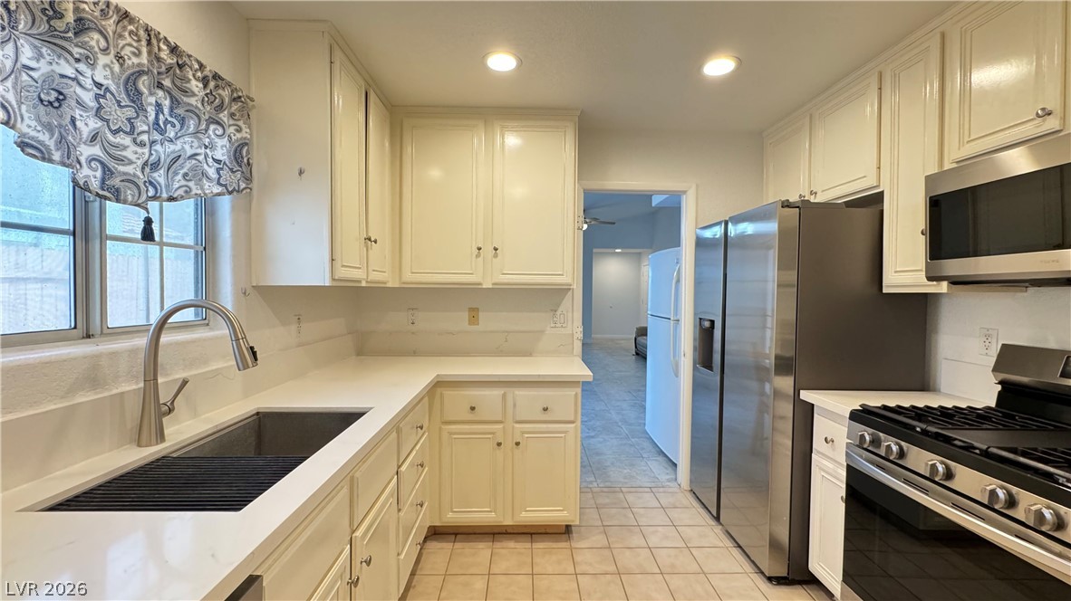 5425 Comchec Way 103 Las Vegas NV 89108