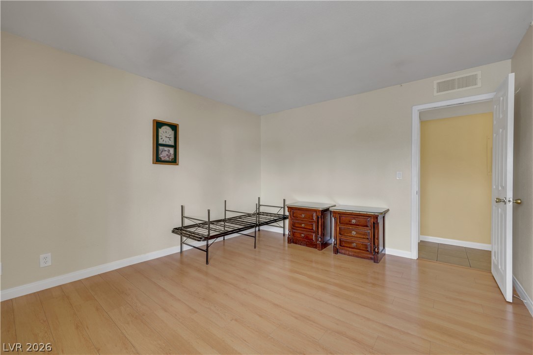 1455 East Katie Avenue L22 Las Vegas NV 89119