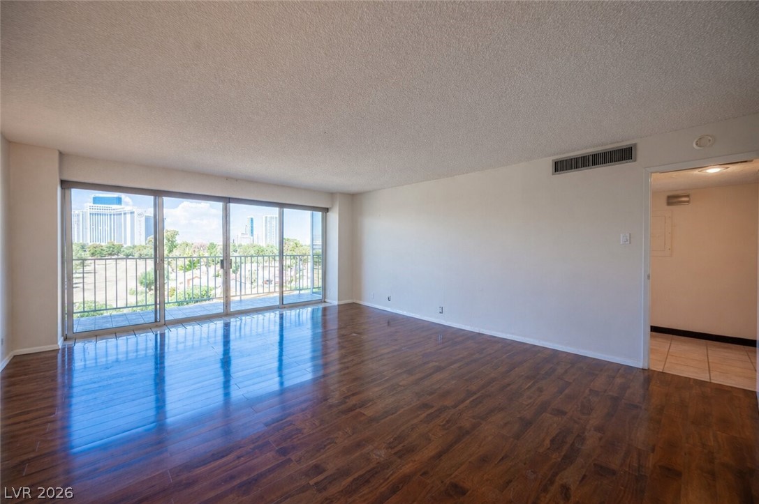 3111 Bel Air Drive 6e Las Vegas NV 89109