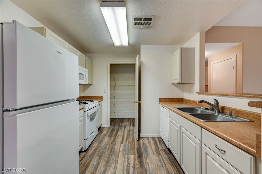 8250 North Grand Canyon Drive 2093 Las Vegas NV 89166