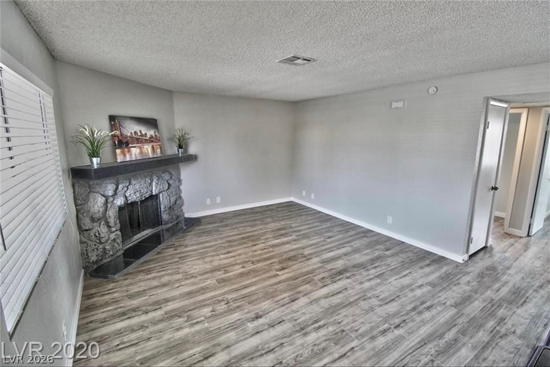 7937 Diamond Rock Way 202 Las Vegas NV 89128