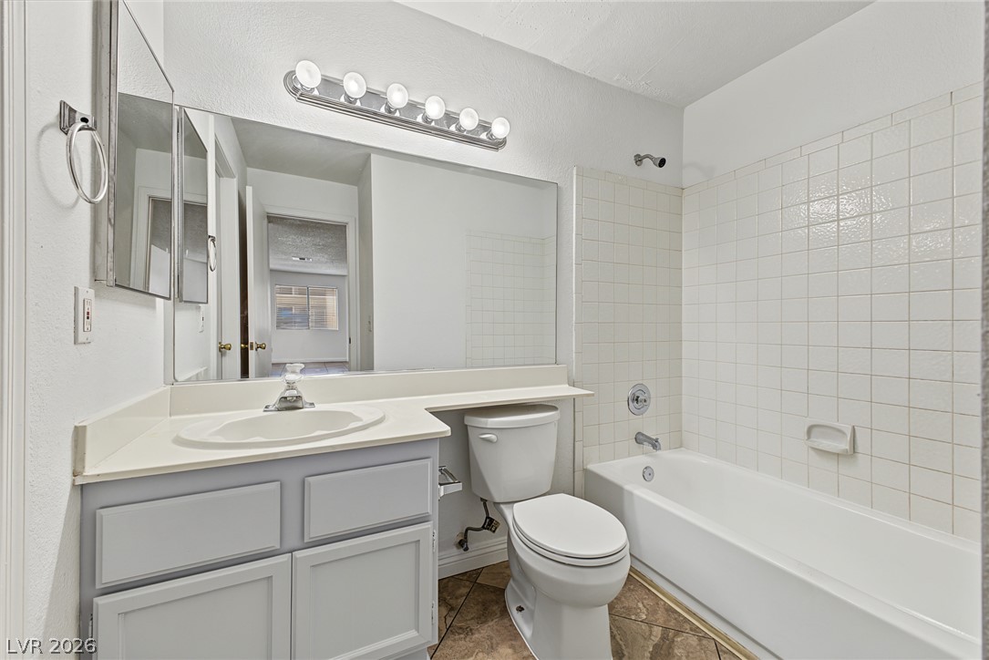 6863 Tamarus Street 101 Las Vegas NV 89119