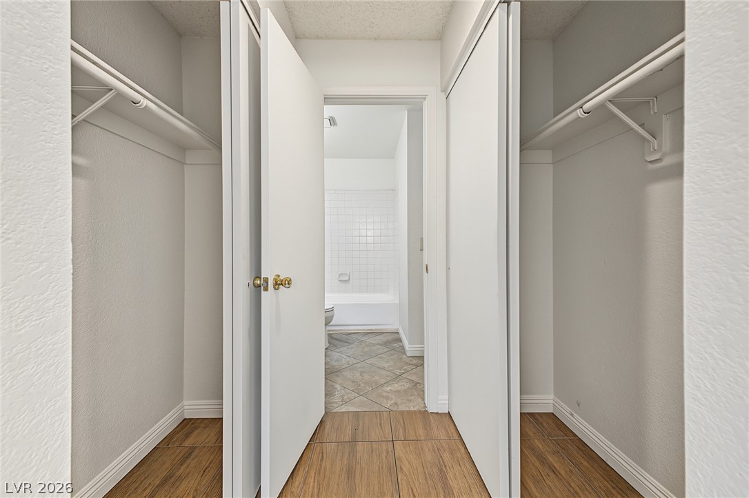 6863 Tamarus Street 101 Las Vegas NV 89119