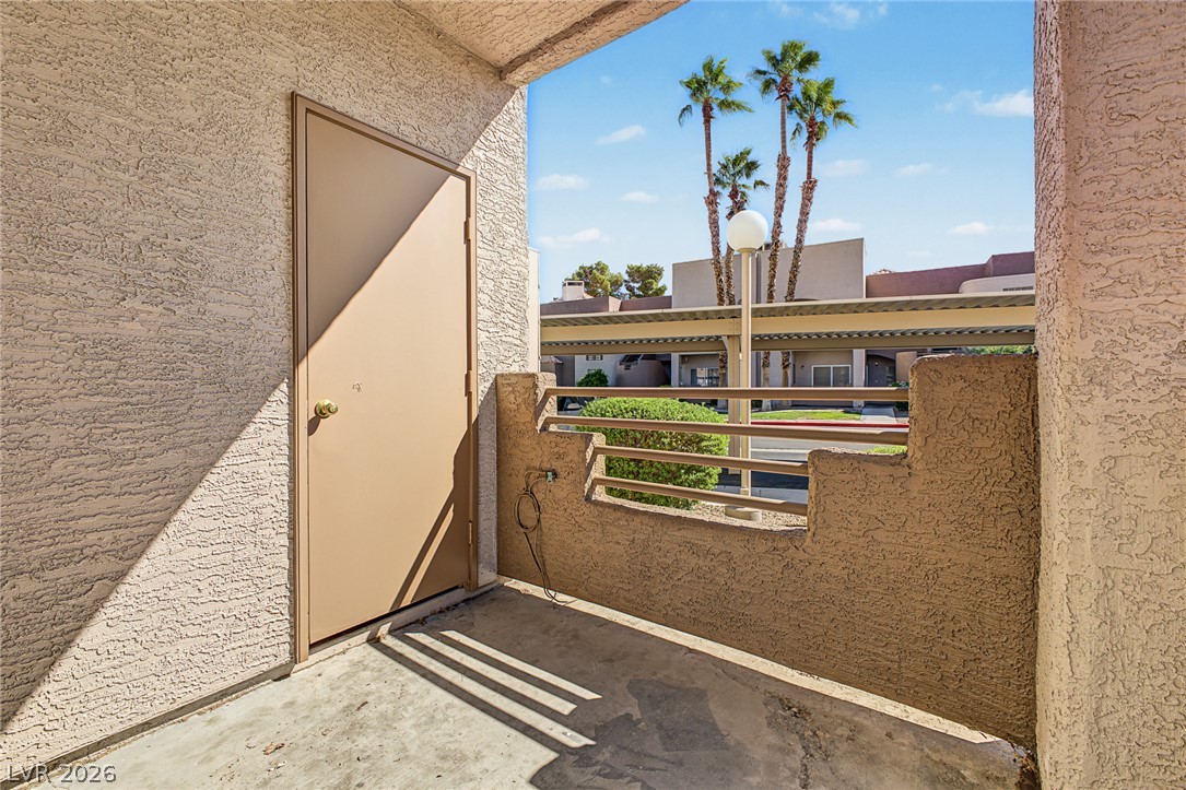 6863 Tamarus Street 101 Las Vegas NV 89119
