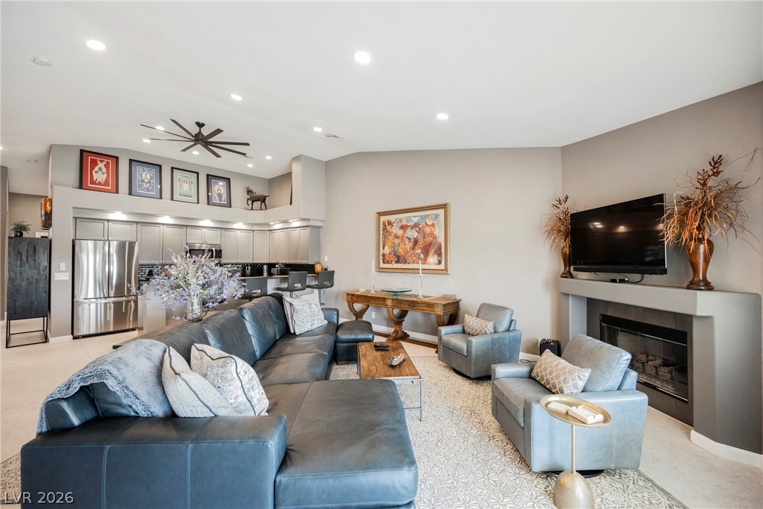 7625 Rolling View Drive 202 Las Vegas NV 89149
