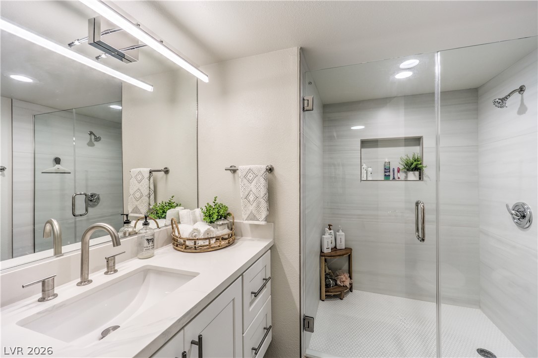 3111 Bel Air Drive 14b Las Vegas NV 89109