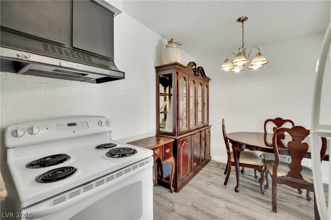 625 South Royal Crest Circle 11 Las Vegas NV 89169