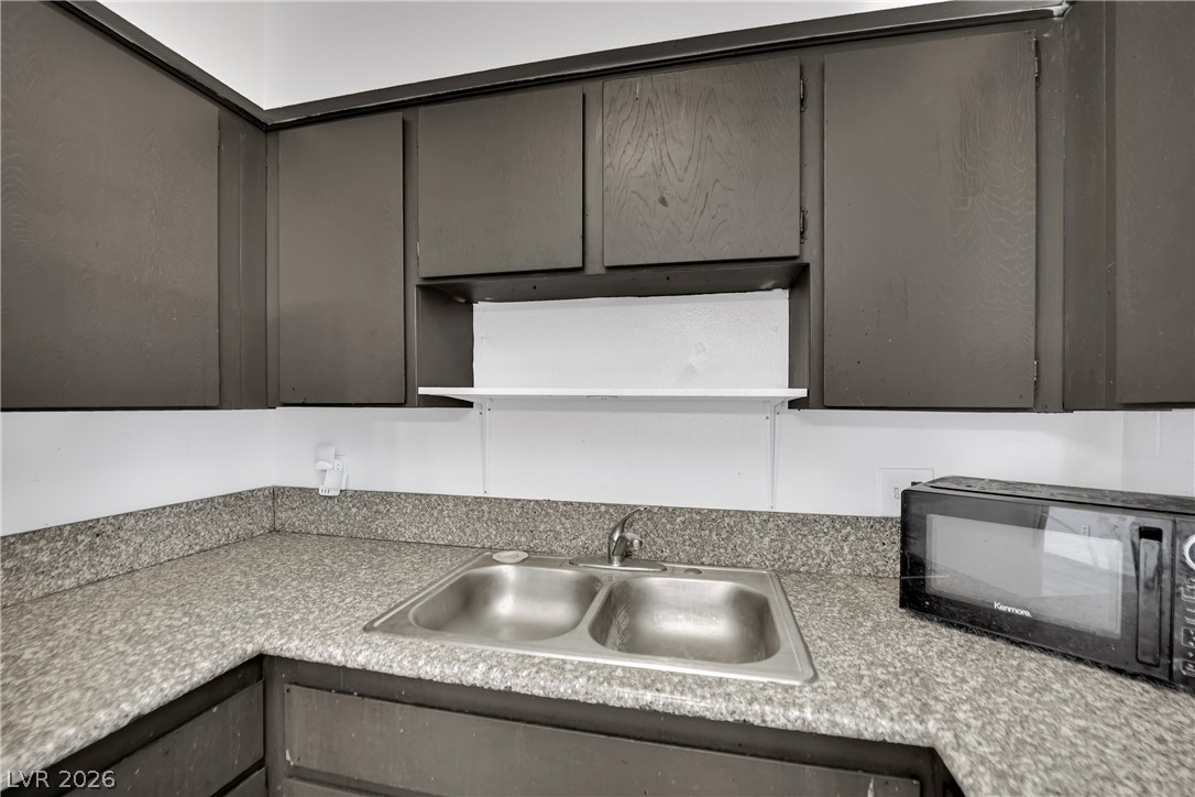 625 South Royal Crest Circle 11 Las Vegas NV 89169