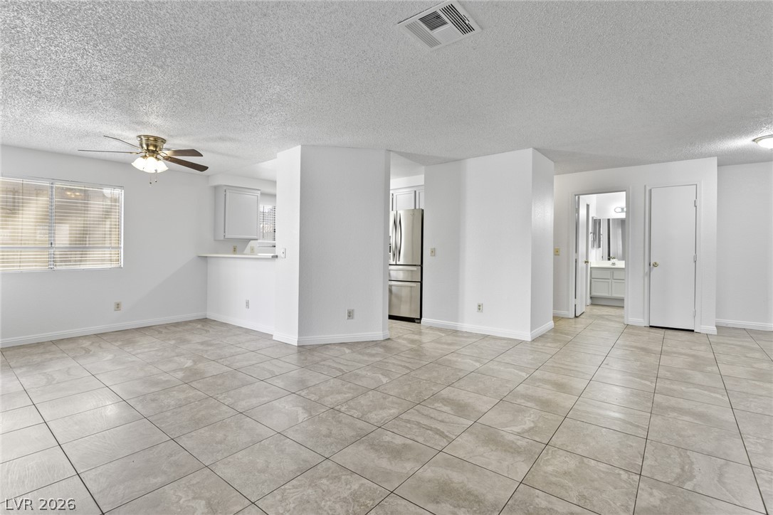 6863 Tamarus Street 101 Las Vegas NV 89119