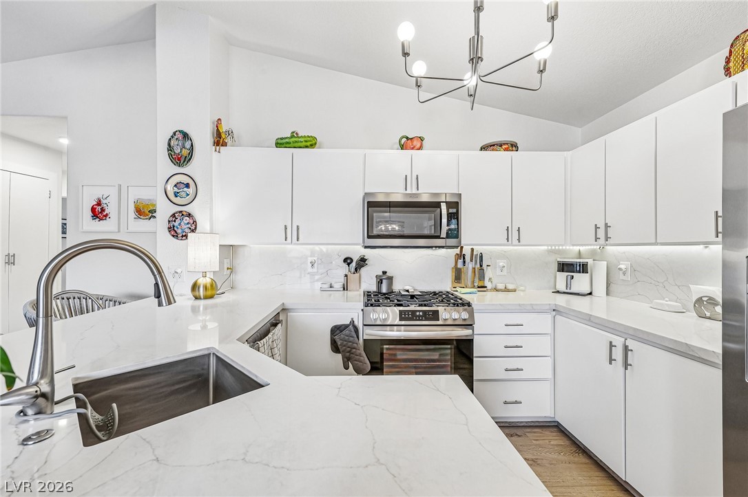 556 Yacht Harbor Drive 203 Las Vegas NV 89145