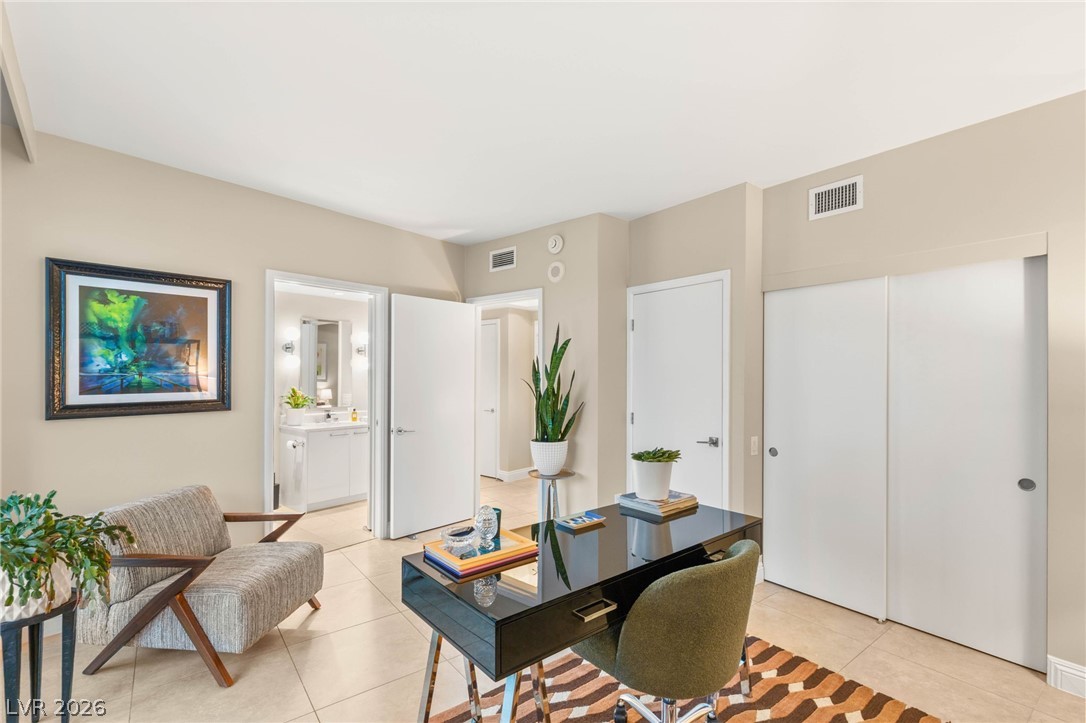222 Karen Avenue 1101 Las Vegas NV 89109
