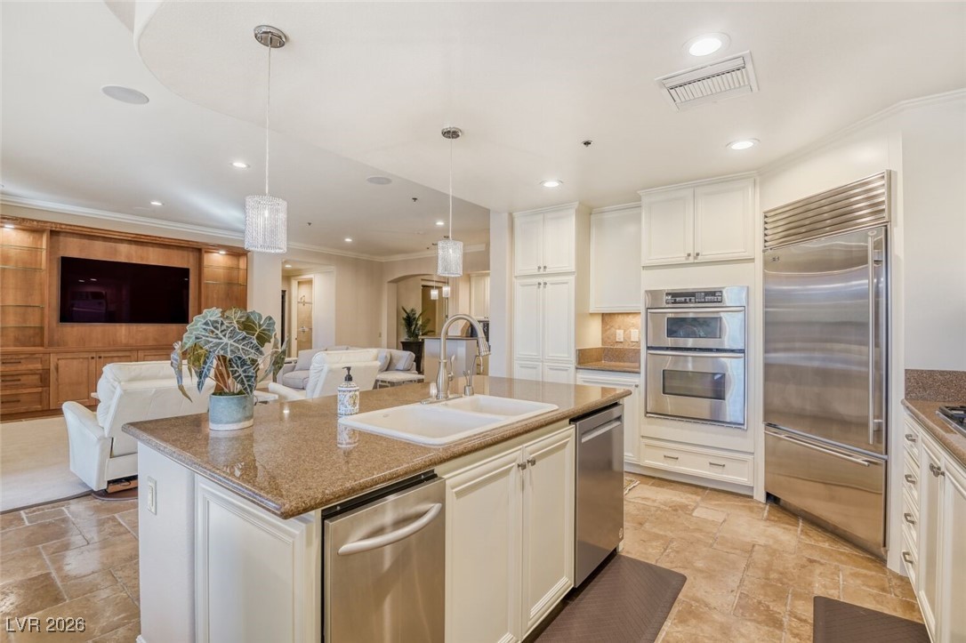 15 Via Mantova 305 Henderson NV 89011
