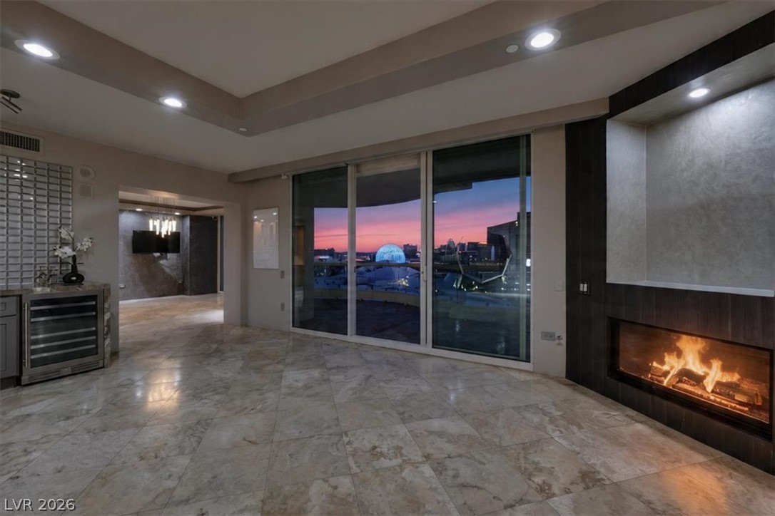 2877 Paradise Road 1701 Las Vegas NV 89109