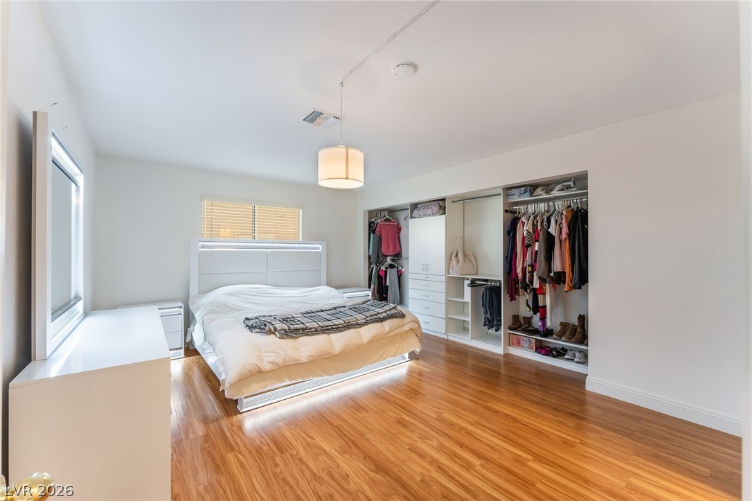 1305 Markwood Circle 102 Las Vegas NV 89128