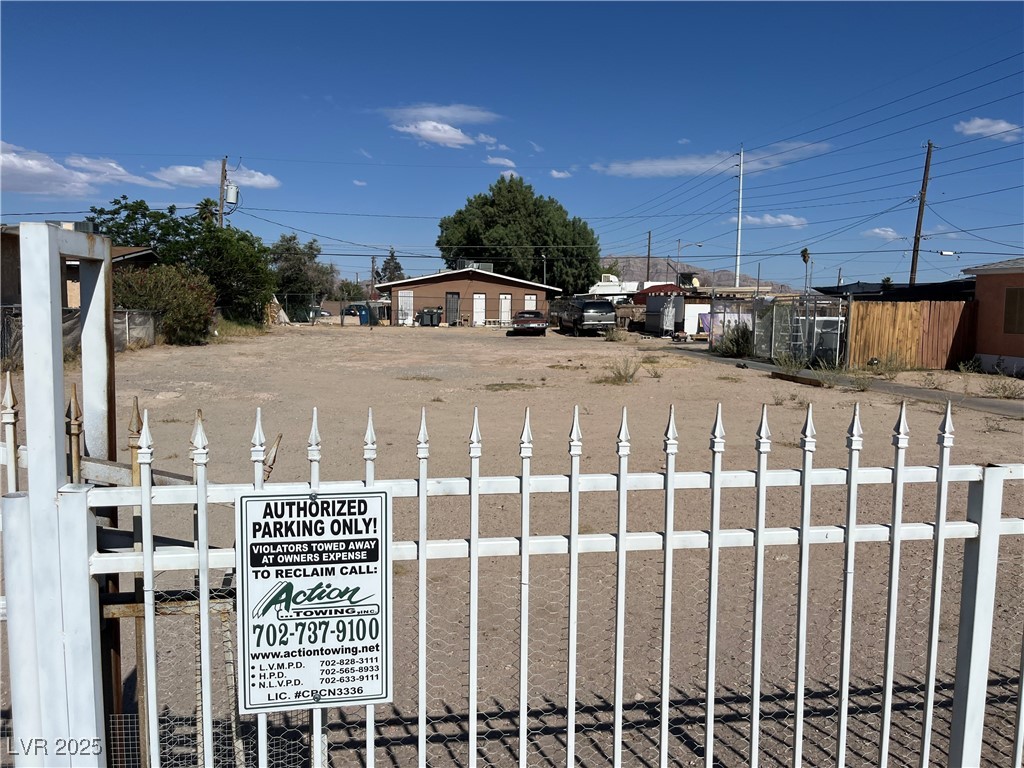 2404 Bassler Street North Las Vegas NV 89030