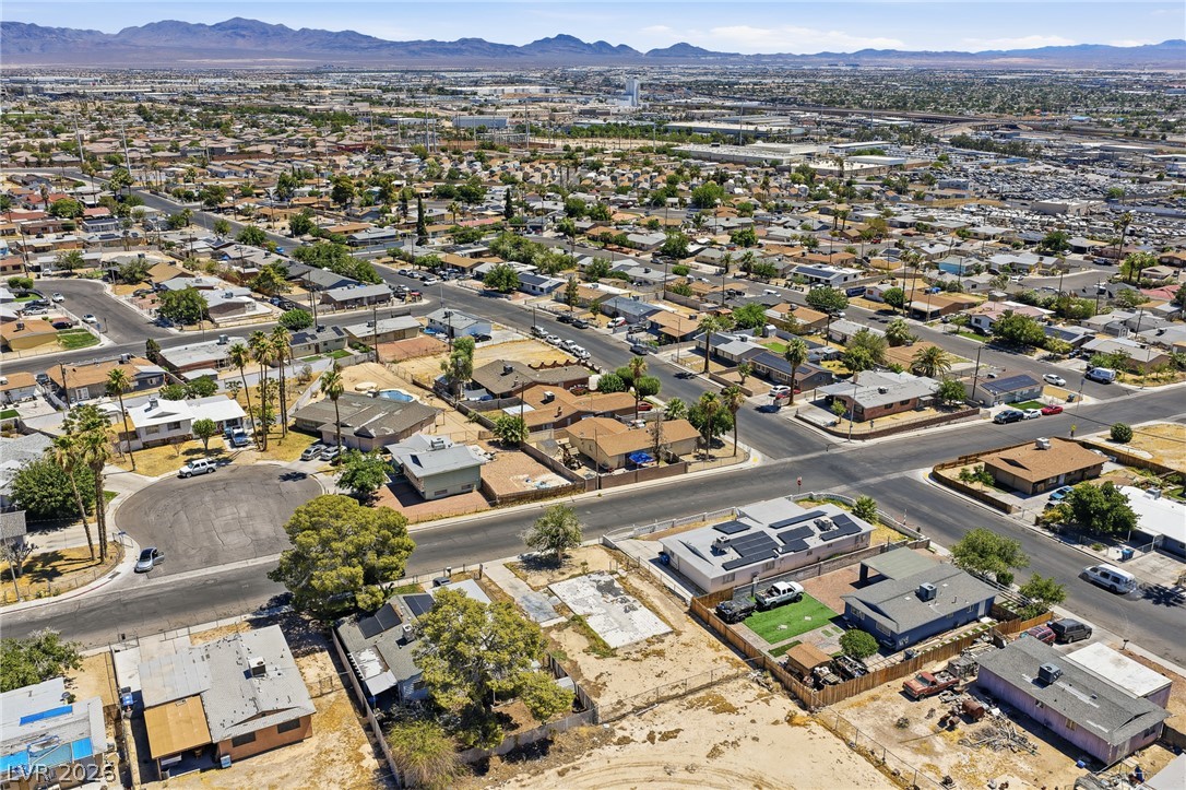609 Gilday Avenue North Las Vegas NV 89030