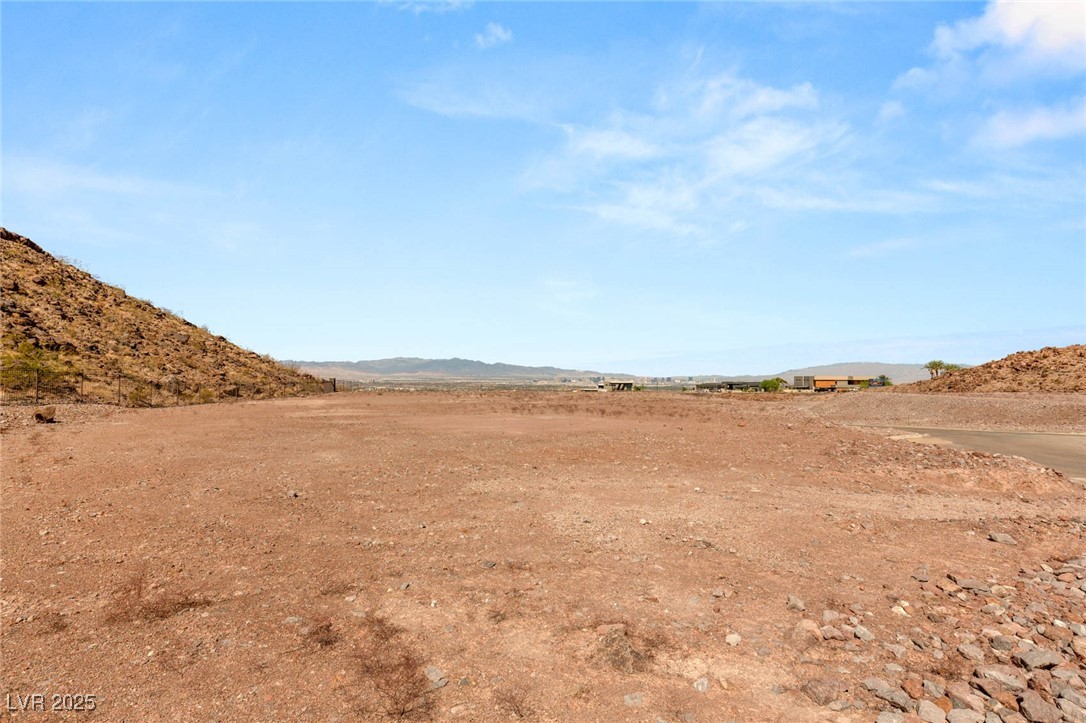 11 Horseshoe Rock Court Henderson NV 89012