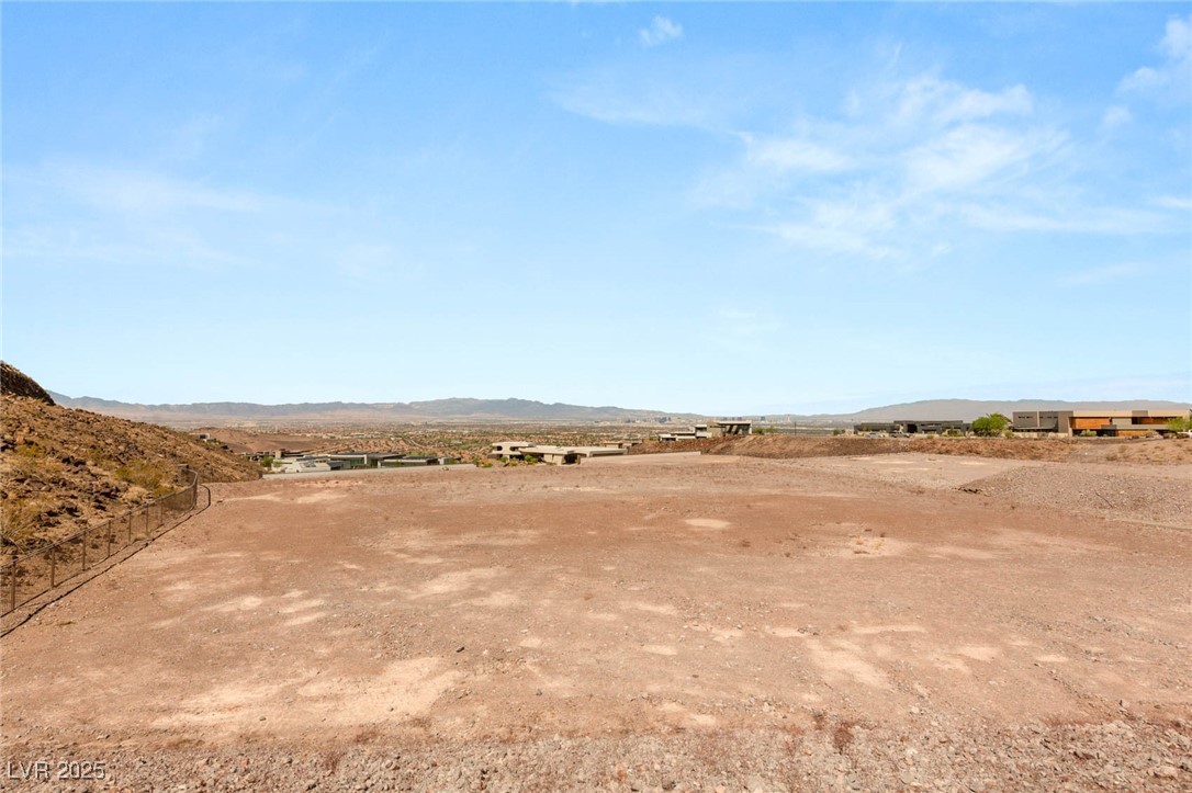 11 Horseshoe Rock Court Henderson NV 89012