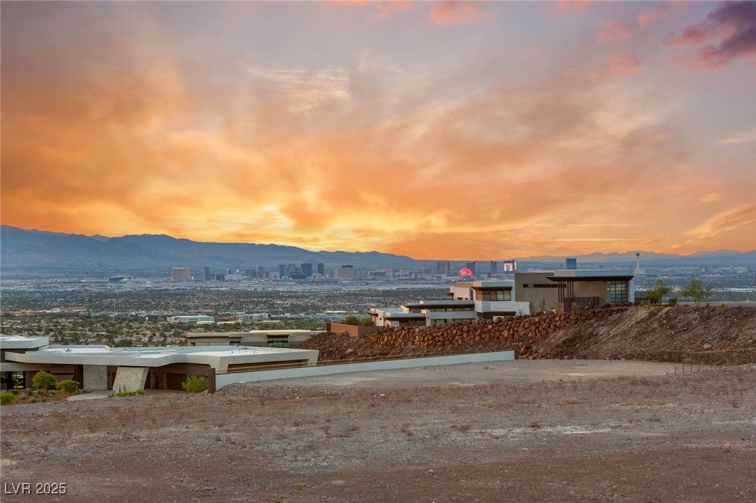 11 Horseshoe Rock Court Henderson NV 89012