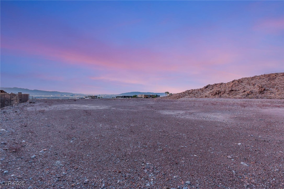 11 Horseshoe Rock Court Henderson NV 89012