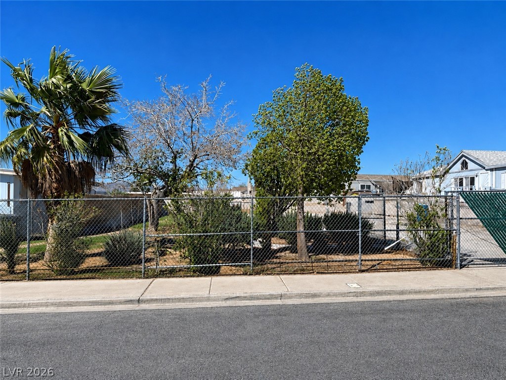 6196 Castlemont Avenue Las Vegas NV 89156