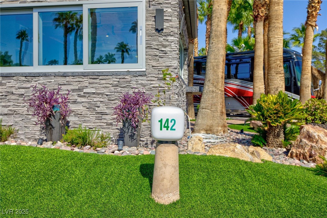 8175 Arville Street 142 Las Vegas NV 89139