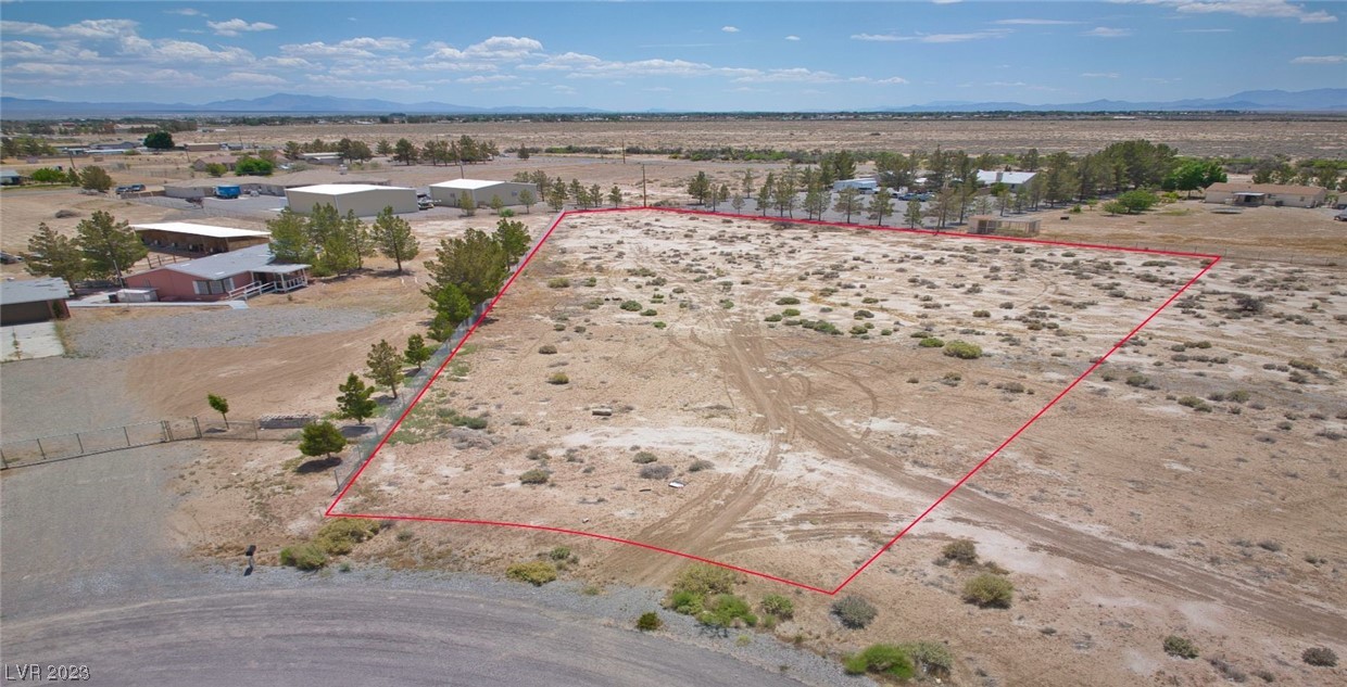 381 East Falcon Street Pahrump NV 89048