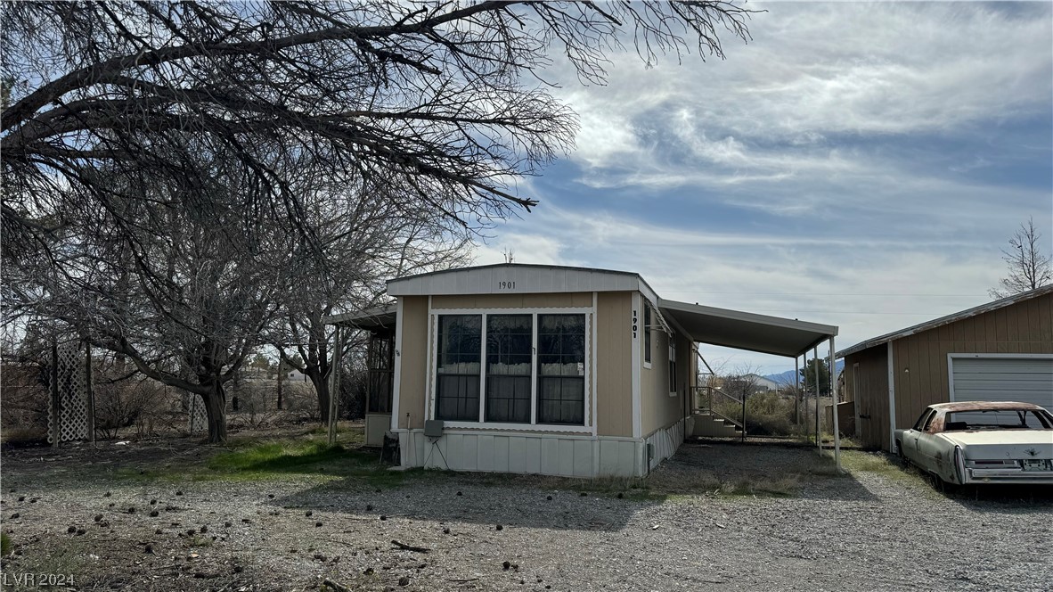 1901 West Vondell Drive Pahrump NV 89048