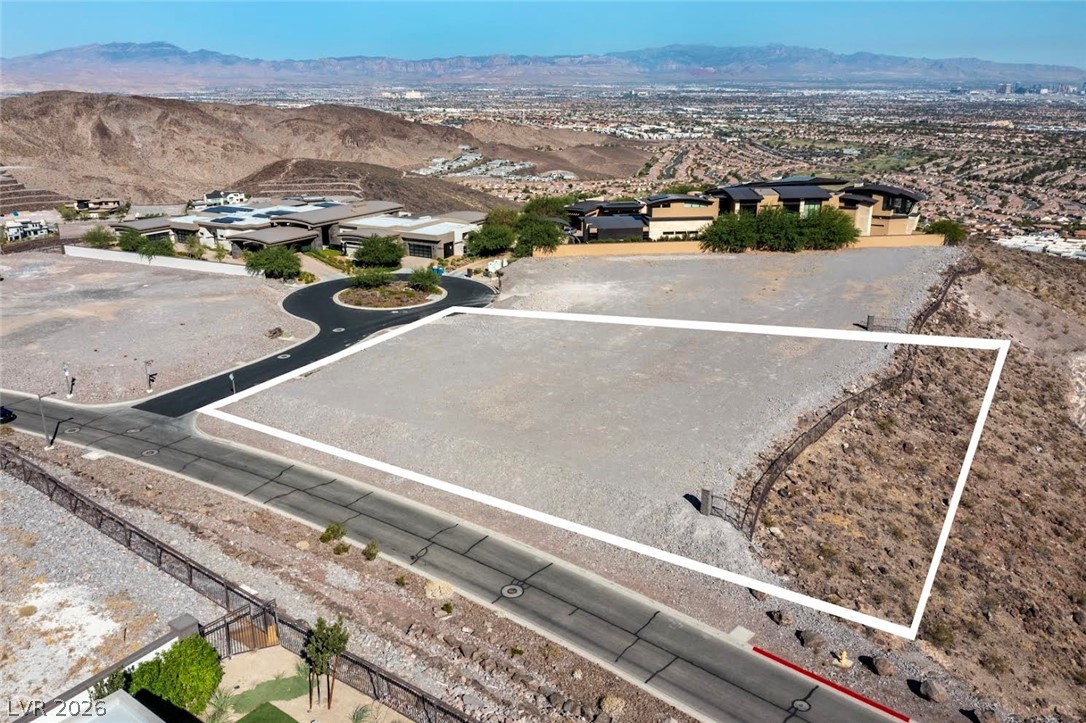 2 Heavens Edge Court Henderson NV 89012