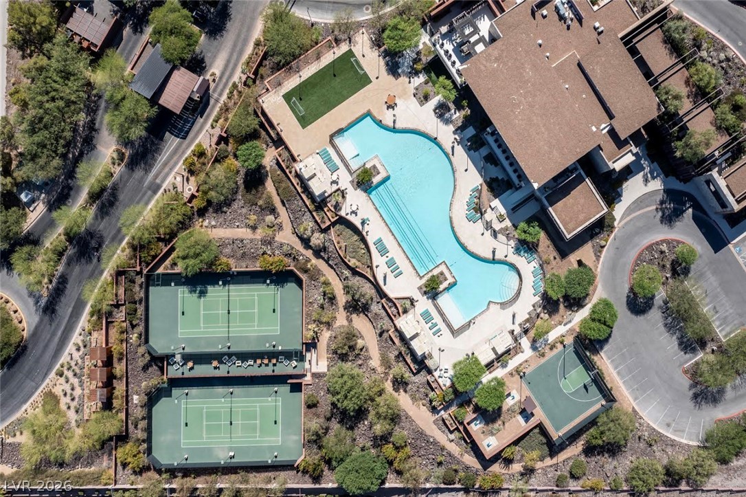 2 Heavens Edge Court Henderson NV 89012