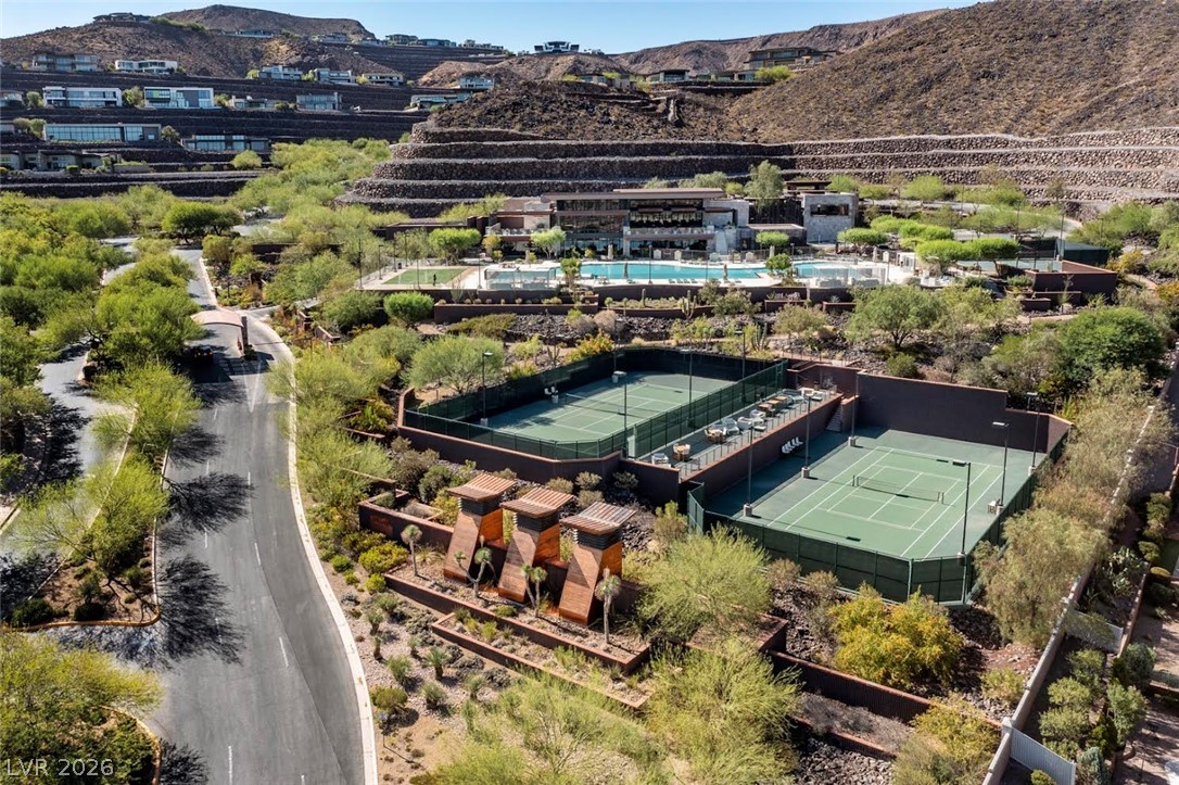 2 Heavens Edge Court Henderson NV 89012